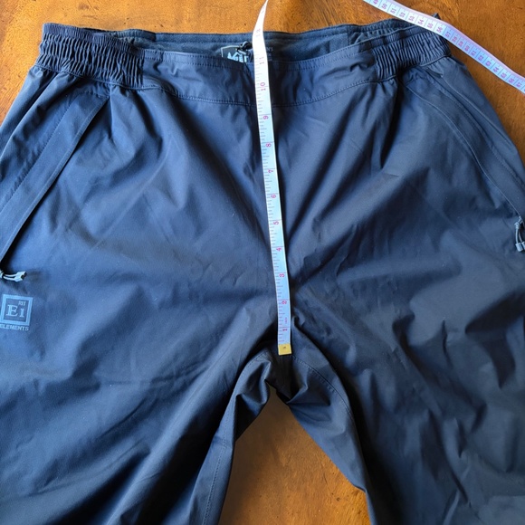 REI E1 Elements rain pant black Medium petite - Picture 9 of 15